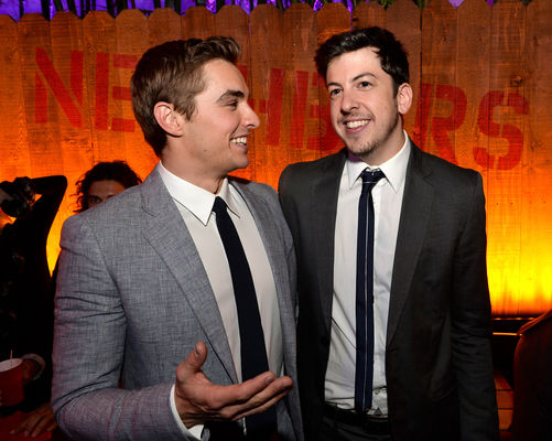 Dave Franco, Christopher Mintz-Plasse în Neighbors