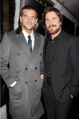 Bradley Cooper, Christian Bale în American Hustle