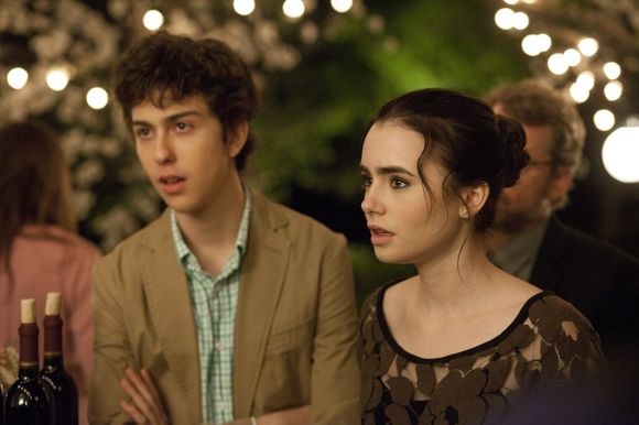 Nat Wolff, Lily Collins în Stuck in Love