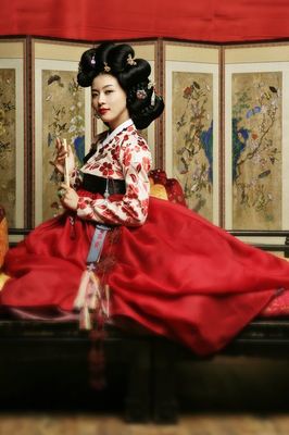 Hwang Jin Yi