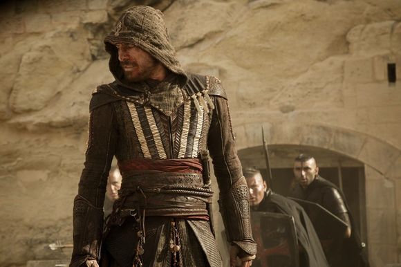 Michael Fassbender în Assassin's Creed