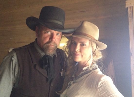Charlize Theron în A Million Ways to Die in the West