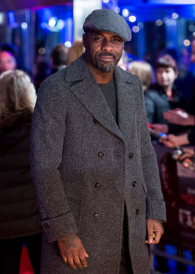 Idris Elba în The Gunman