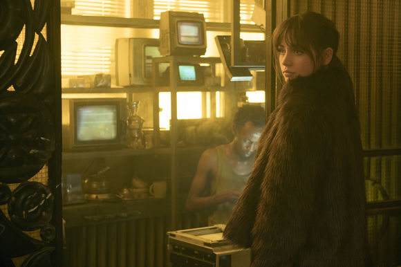 Ana de Armas în Blade Runner 2049