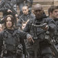 Jennifer Lawrence în The Hunger Games: Mockingjay - Part 2 - poza 424
