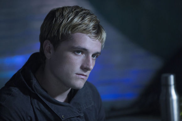Josh Hutcherson în The Hunger Games: Mockingjay - Part 2