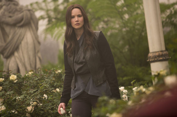 Jennifer Lawrence în The Hunger Games: Mockingjay - Part 2