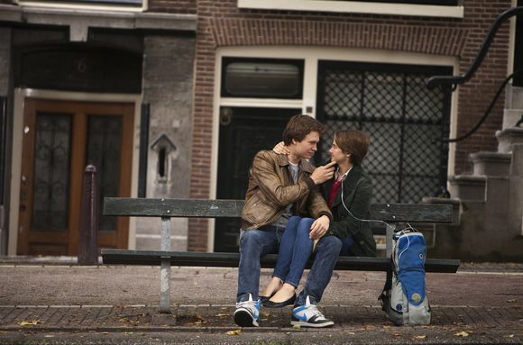 Ansel Elgort, Shailene Woodley în The Fault in Our Stars