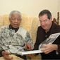 Plot for Peace/Complot pentru Mandela
