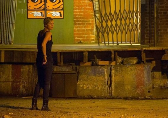 Charlize Theron în Dark Places