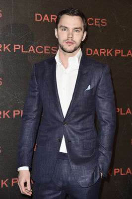 Nicholas Hoult în Dark Places