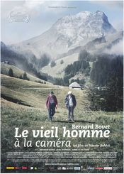 Poster Bernard bovet, le vieil homme à la caméra