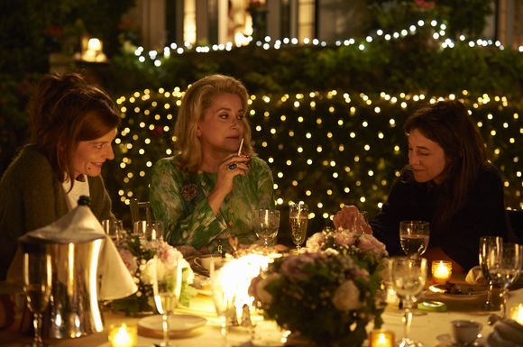 Catherine Deneuve, Charlotte Gainsbourg, Chiara Mastroianni în 3 coeurs