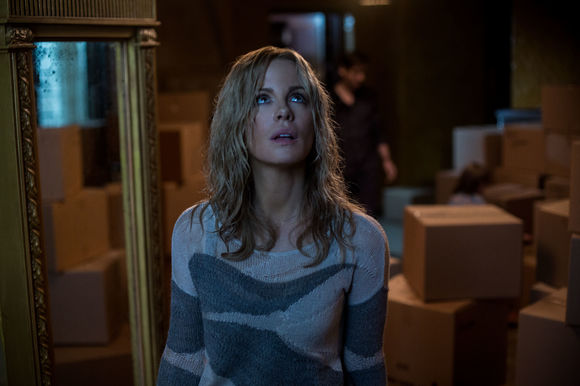 Kate Beckinsale în The Disappointments Room