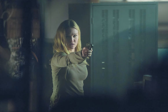 Julia Stiles în Jason Bourne