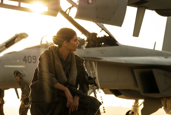 Monica Barbaro în Top Gun: Maverick